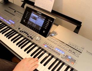 Yamaha Tyros5-76 - Arranger Workstation $2000 USD